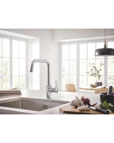 Змішувач для кухні Grohe Eurosmart New (30567000)