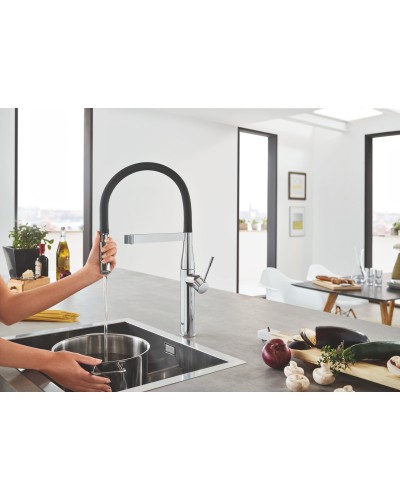 Смеситель для кухни с гибким изливом Grohe Essence New (30294000)