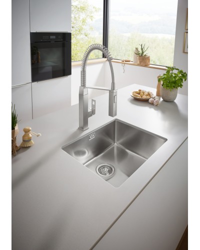 Змішувач для кухні з гнучким виливом Grohe Eurocube (31395000)