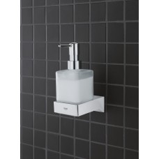 Дозатор жидкого мыла Grohe Selection Cube (40805000)