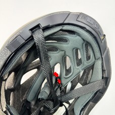 Защитный шлем Livall BH62 NEO (L) Black&Red (55-61см), акустика, микрофон, сигналы поворотов и стопов, приложение, пульт BR80, Bluetooth (LIV-TBH62N-1041)