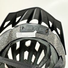 Защитный шлем Livall MT1 NEO (L) Black (58-62см), акустика, микрофон, сигналы поворотов и стопов, приложение, пульт BR80, Bluetooth (LIV-T0MT1N-5343)