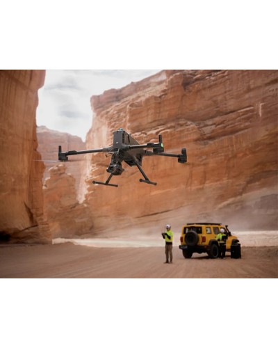 Квадрокоптер DJI Matrice 400