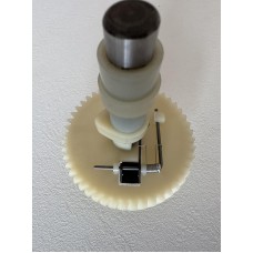 Вал распределительный двигателя к подметальной машине НECHT 8101