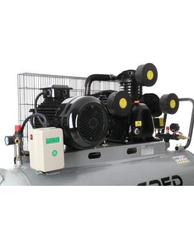 Компрессор Tagred 300L TA311B