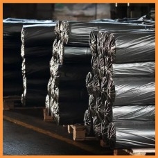 Пленка полиэтиленовая 60 мкм черная 3*100 м для мульчирования и строительства.