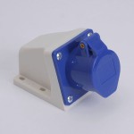Розетка стаціонарна зовнішня 7123 32А 220В 2Р+Е IP44 LEE