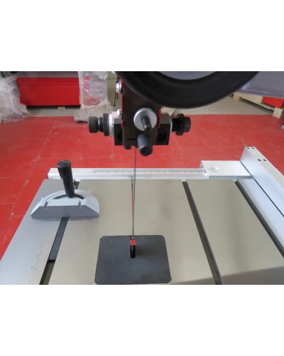 Стрічкова пила Holzmann HBS 610